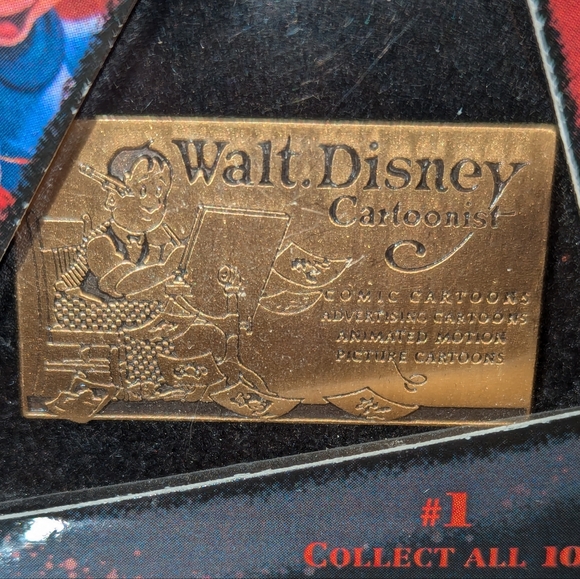 Walt Disney Cartoonist 100th Year Milestone Pin New - Picture 6 of 9